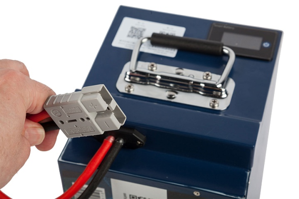 Литиевый тяговый аккумулятор Gelbert LiFePO4 (48V/24Ah/30А/1,152Wh) BT/Display